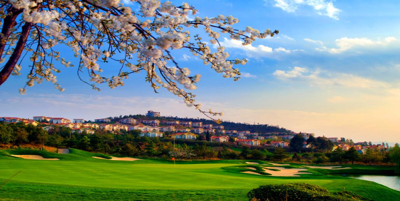 Yunnan Kunming Chuncheng Lake Golf