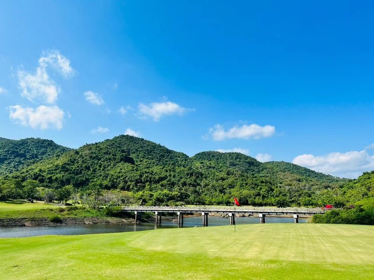 Hainan Sanya Shenquan International Golf