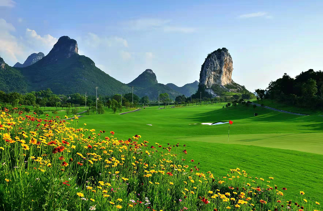 桂林山水+球会酒店