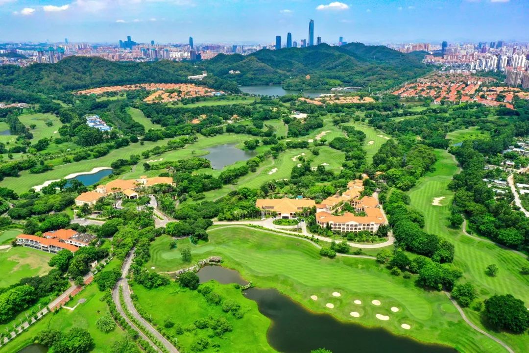 东莞峰景+球会酒店