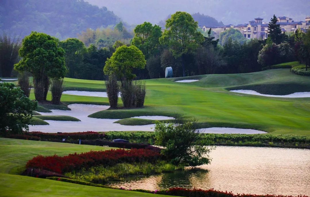 浙江安吉龙王溪+球会酒店