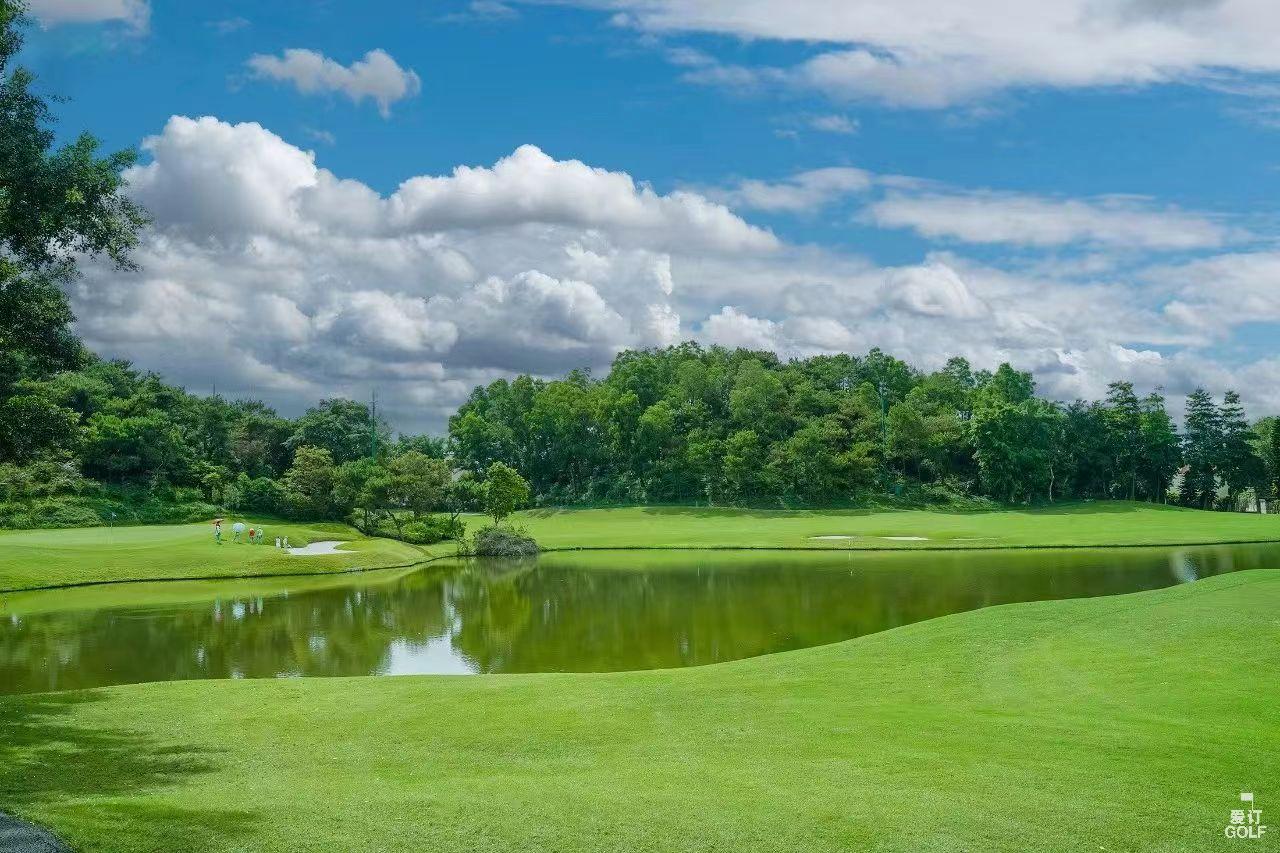 Four Courses Across Foshan & Zhaoqing – Group Golf Getaway